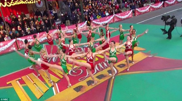 article-2514994-19B317AE00000578-482_964x537